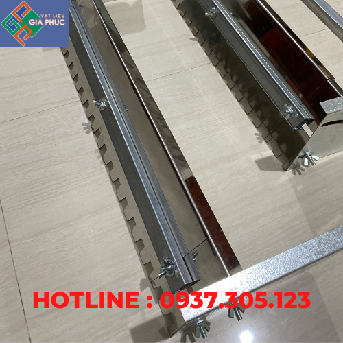 MÁNG KÉO RĂNG CƯA INOX 59CM-1,1M RĂNG CƯA 8LY (CÓ TAY CẦM)