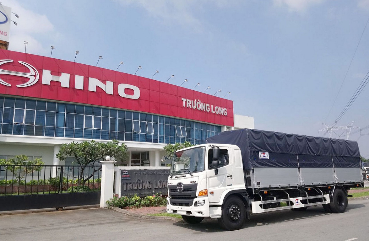 Xe Tải Hino 8 Tấn Thùng Mui Bạt