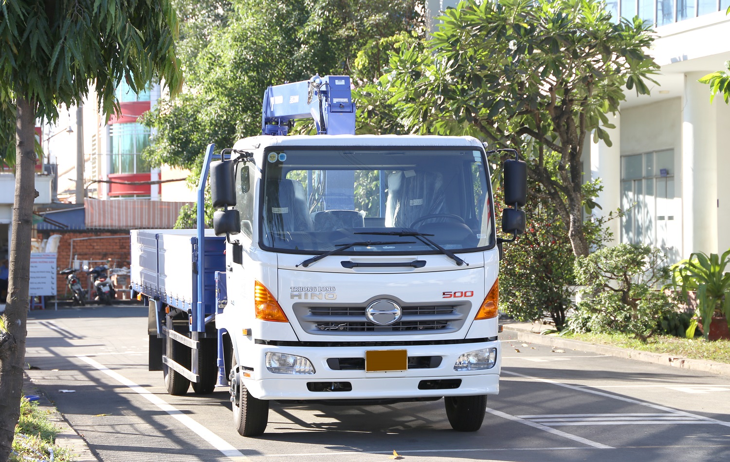Xe tải cẩu Hino 5 tấn - Cần cẩu Tadano ZE303MH