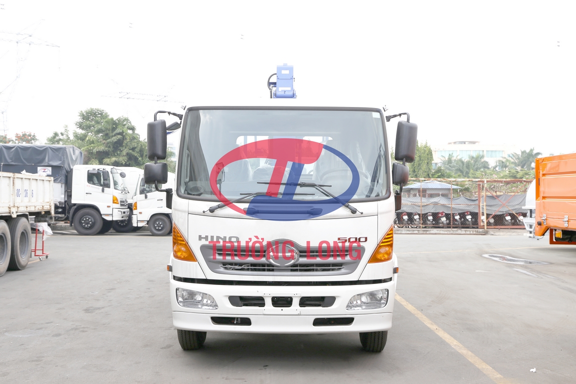 5 Ton Hino Crane Truck