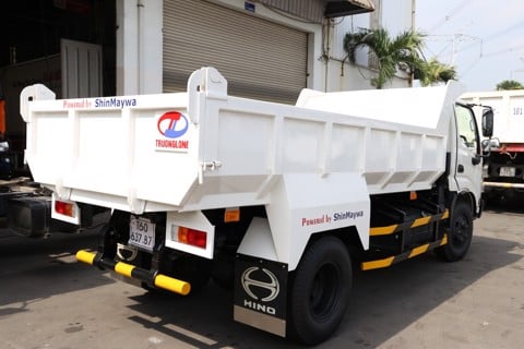 2,8 M3 Dump Truck - Hino XZU342L