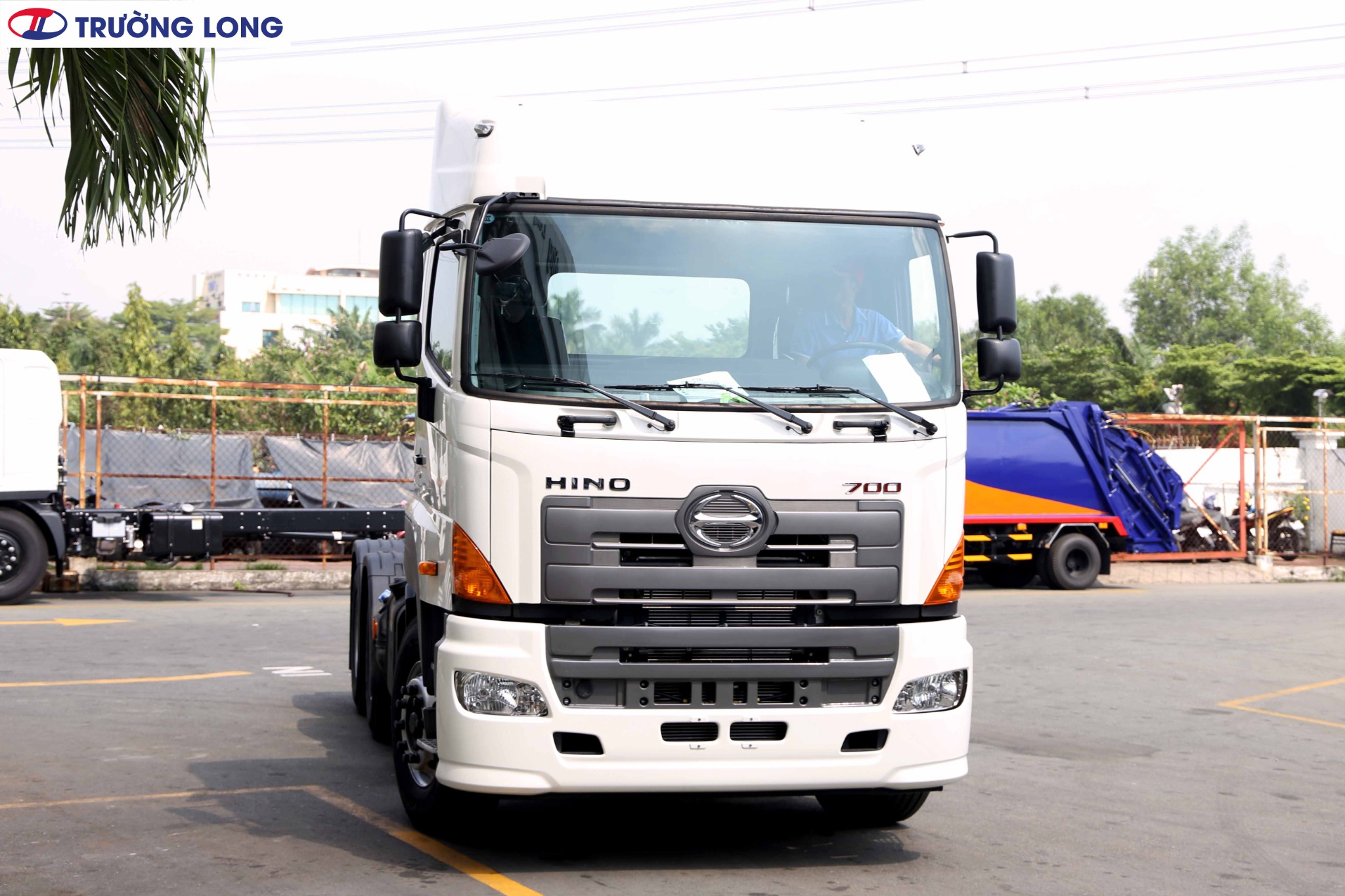 Xe Đầu Kéo Hino 700 Series - SS2P 6X4 - 420PS