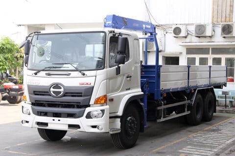 15 Ton Hino Crane Truck