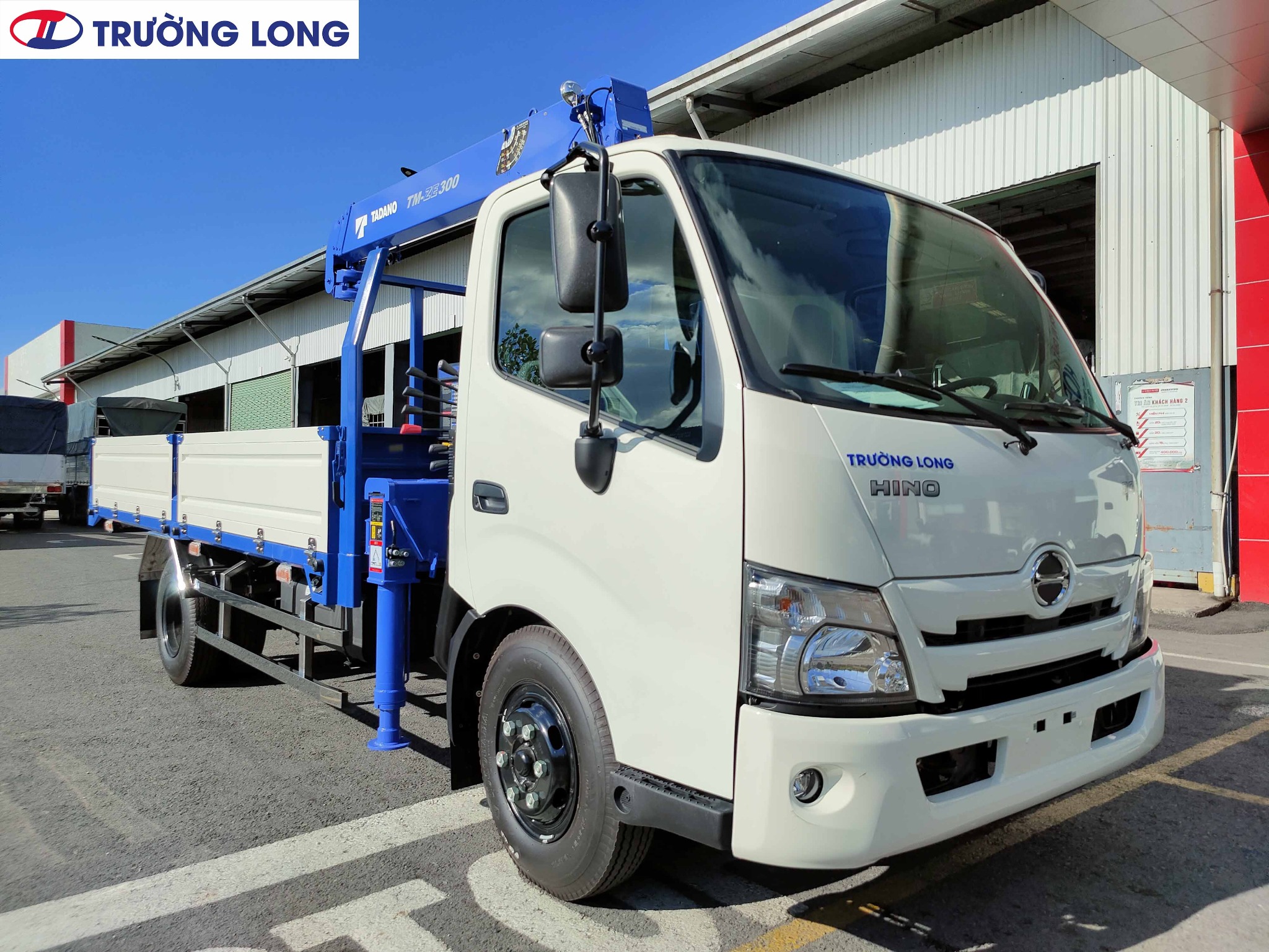 Xe tải cẩu Hino 3,5 tấn - Cần cẩu Tadano ZE304MH