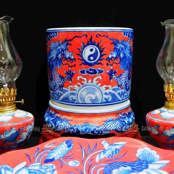 Đế sứ bát hương thần tài hoàng kim