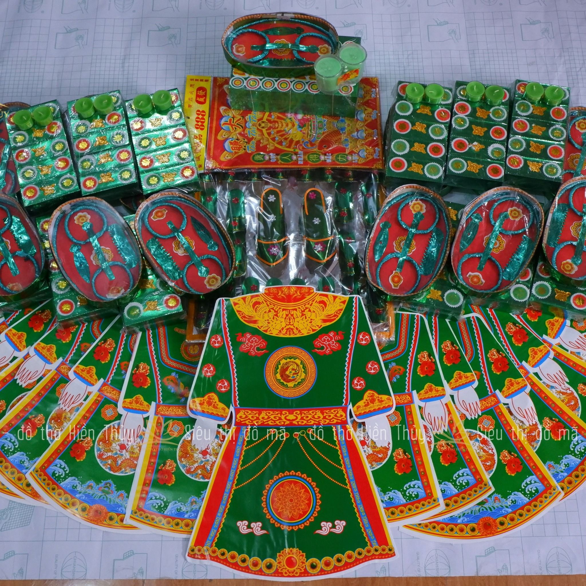 Bộ Váy Mụ 13 chiếc