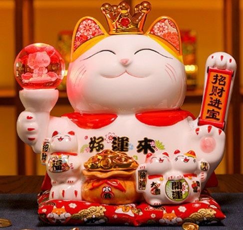 Mèo sứ vẫy quả cầu pha lê
