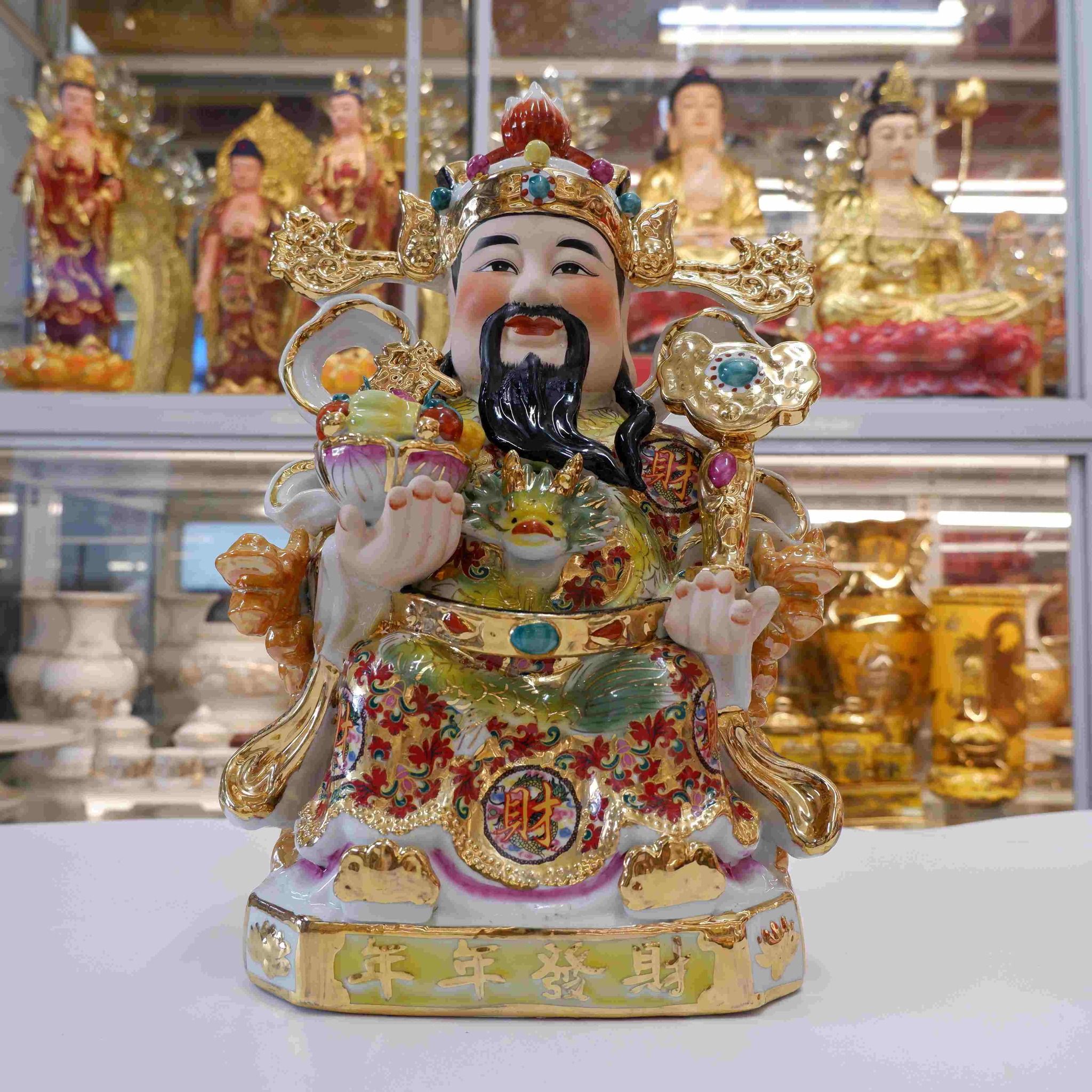 Tượng Quan Lộc sứ gấm hoa