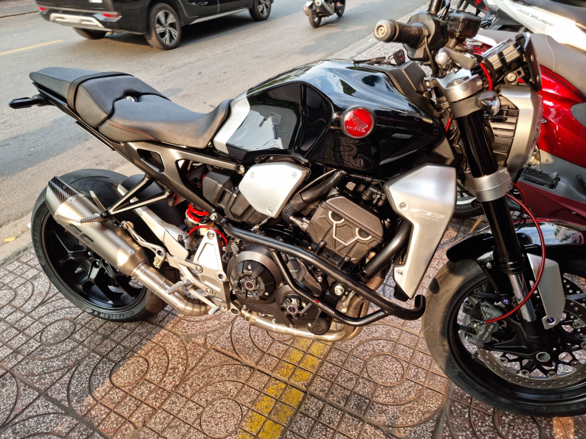 CB1000R Neo Plus nhập HQCN 2018 odo 14.000 km