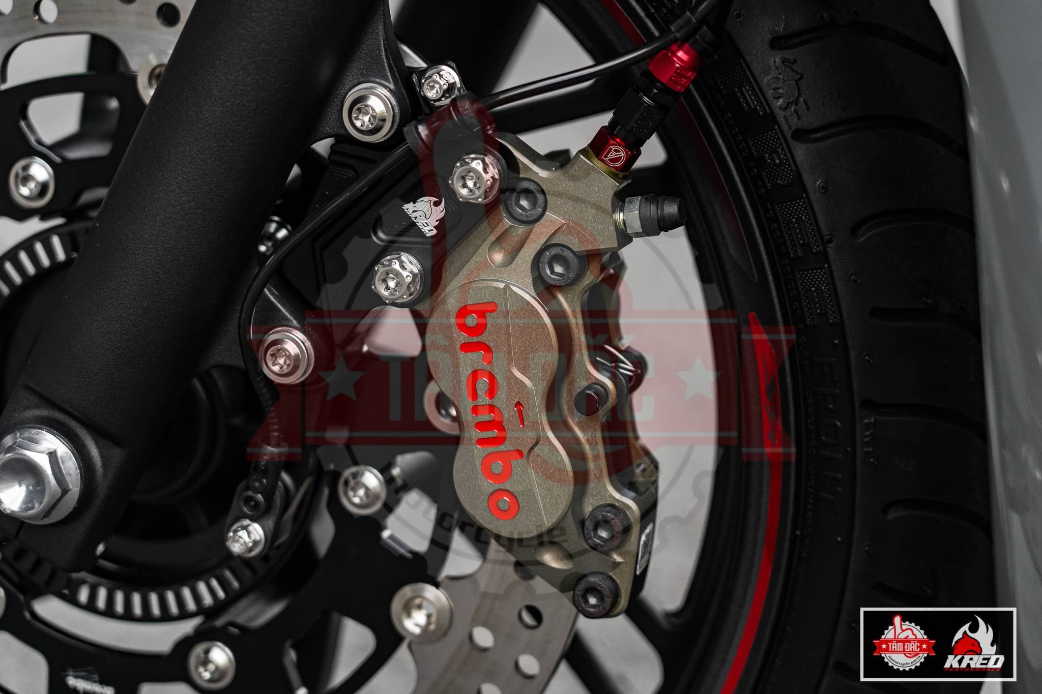 Heo Brembo Billet 4 Piston - Bên trái