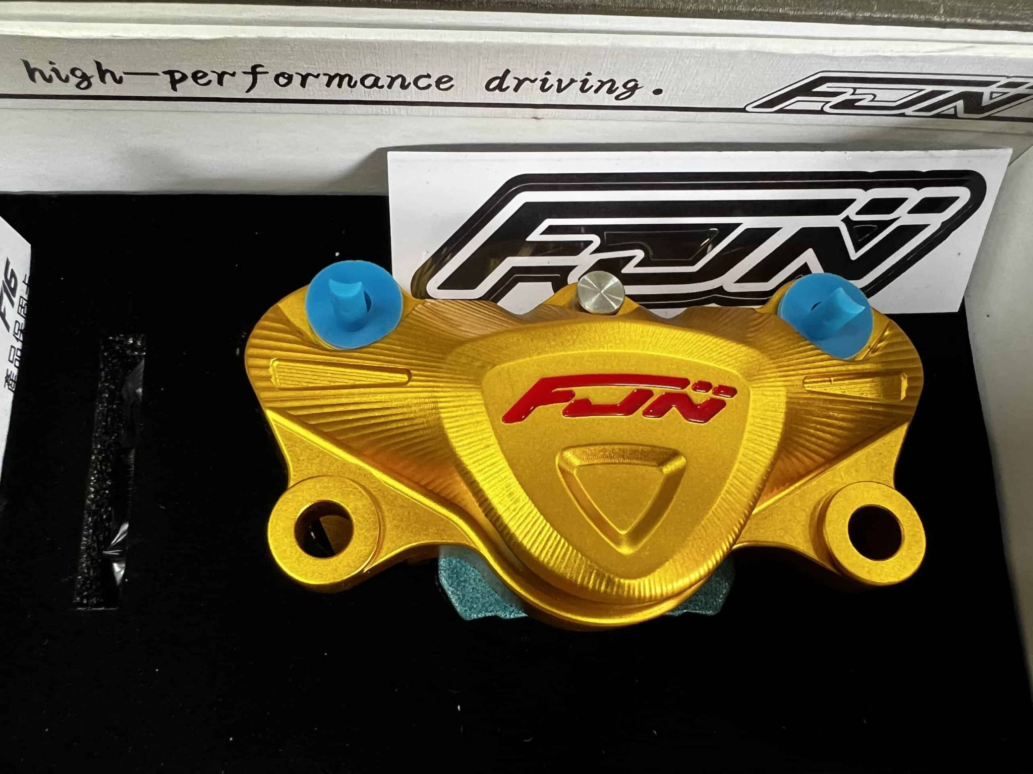 Heo thắng FJN F16 2 pis đối xứng