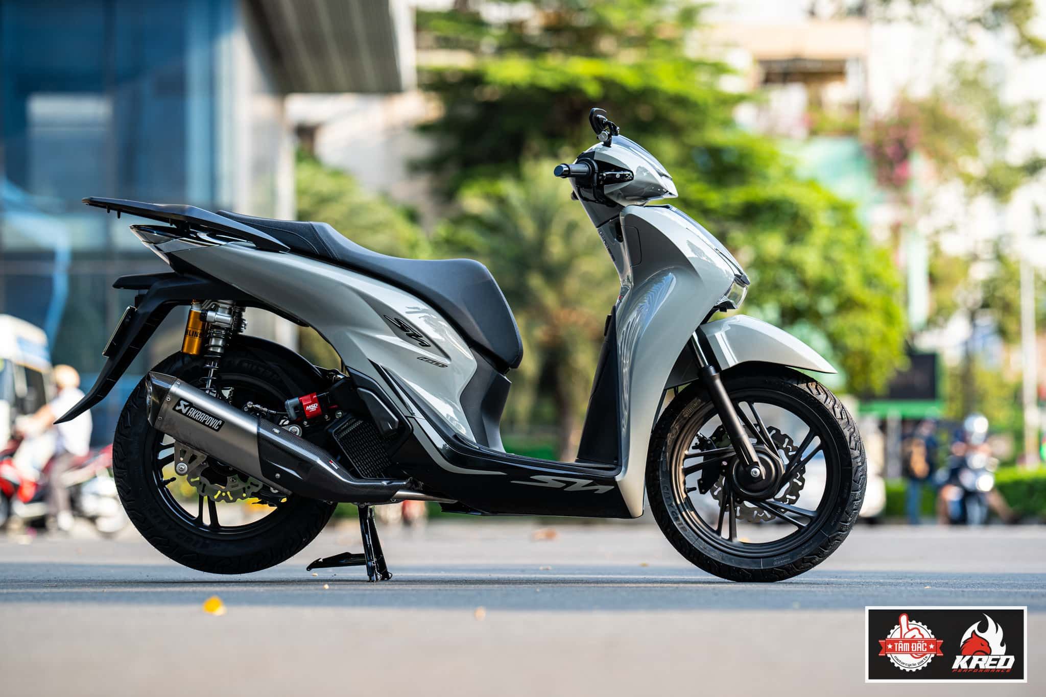 Pô Akrapovic C400 cho SH350i