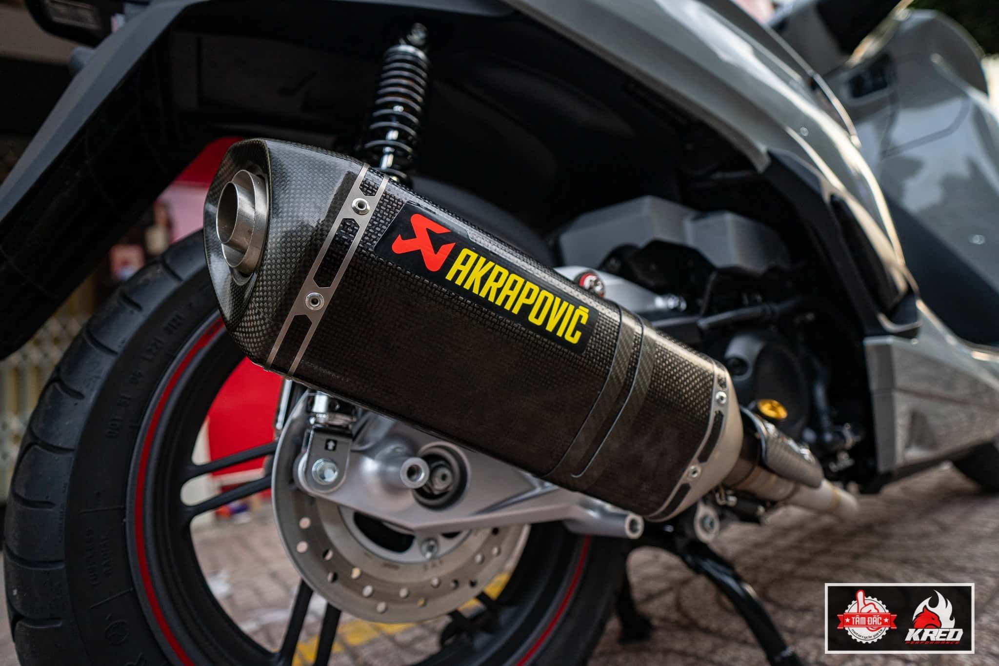 Pô Akrapovic Carbon cho G310