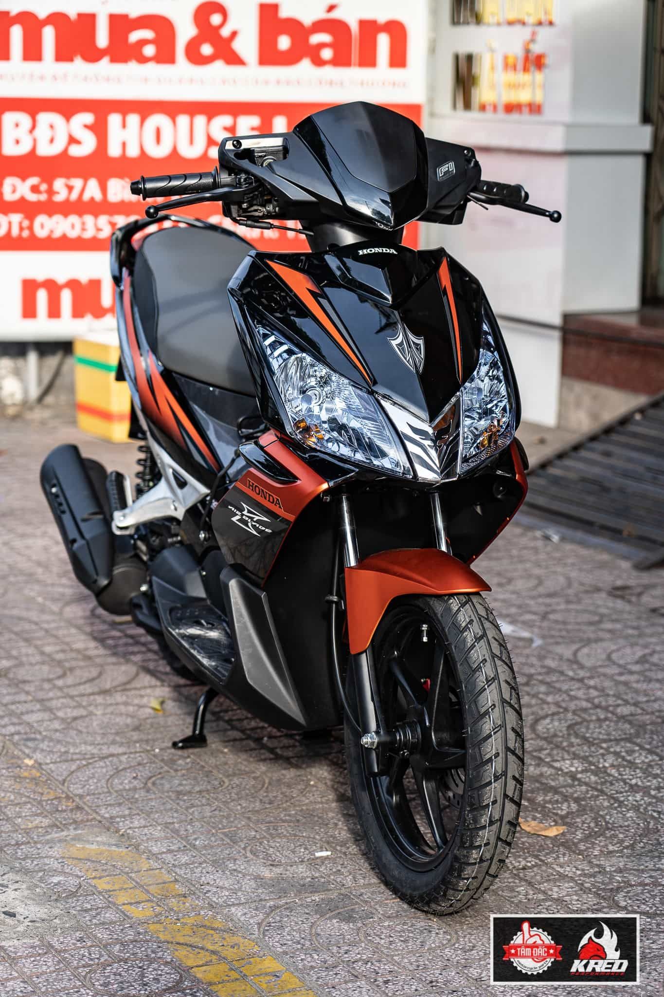 Sơn dàn áo xe Air Blade / AB
