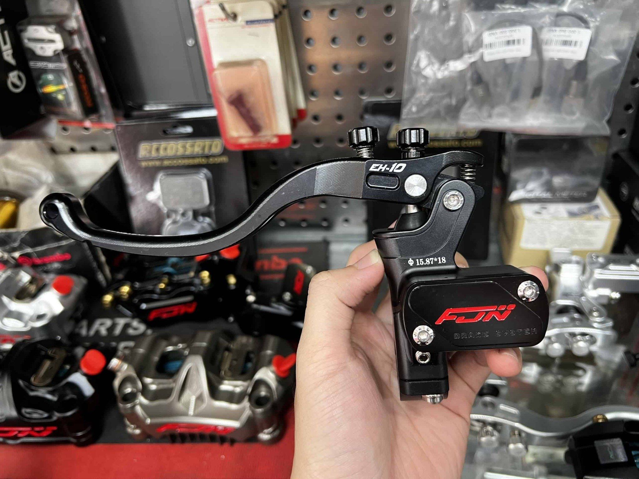 Tay thắng FJN EX10 bên trái