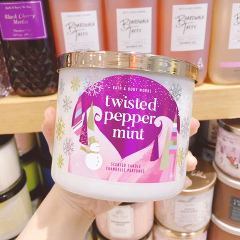 Nến thơm 3 bấc Bath & Body Works Twisted Peppermint 411g