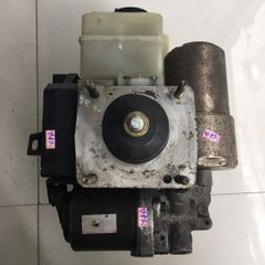 Cụm tổng phanh ABS Land Cruiser FZJ100, FZJ105 động cơ 1FZ đời 1998 - 2007. Hàng tháo xe không cảm biến áp suất dầu. Mã 47050-60030, 4705060030