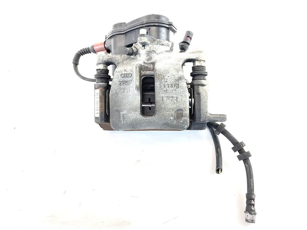 Cụm phanh sau Audi A4 bên phải đời 2010 đến 2016. Hàng tháo xe US. Mã 8K0-615-404-E, 8K0615404E.