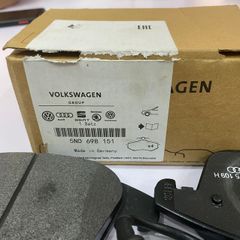 Má phanh trước Audi Q3 và Volkswagen Passat, Tiguan đời 2011 - 2018. Hàng Audi China. Mã 5N0698151, 5ND698151, 8UD698151, 7N0698151, JZW698151S,