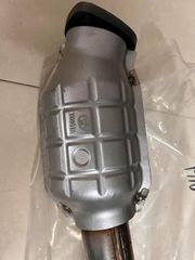 Bầu lọc khí thải Catalytic Lexus GS300, GS350 đời 2005 - 2008. Hàng Oem. Mã 17140-31131 RH, 17150-31120 LH, 1714031131 RH, 1715031120 LH ( 1 cái )