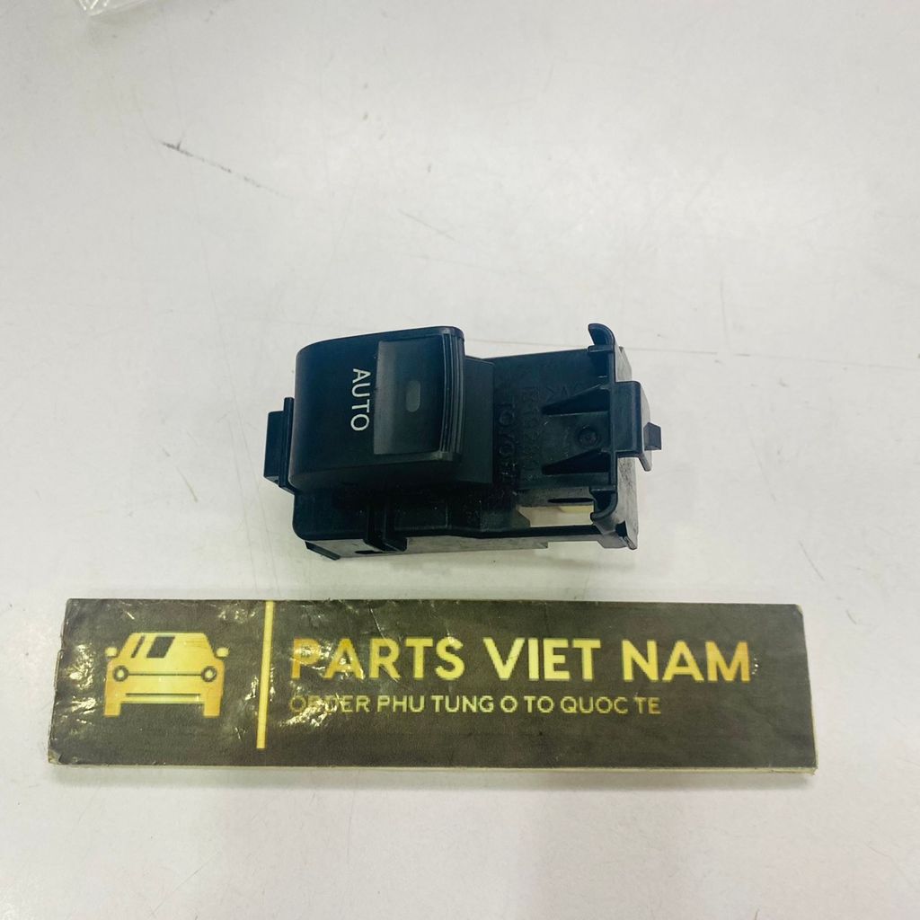 Công tắc lên kính đơn cửa phụ cửa sau có auto Toyota Land Cruiser VX 2008 - 2013. Hàng xịn tháo xe. Mã 84810-06090, 8481006090