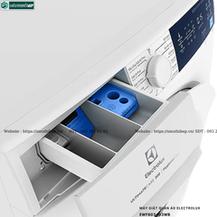 Máy giặt Electrolux UltimateCare 300 - EWF8024D3WB (8KG - Cửa ngang)