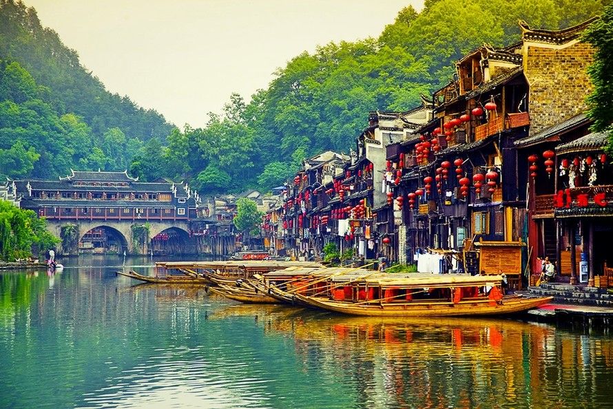 TRƯƠNG GIA GIỚI - THÀNH CỔ PHƯỢNG HOÀNG 5 NGÀY 4 ĐÊM