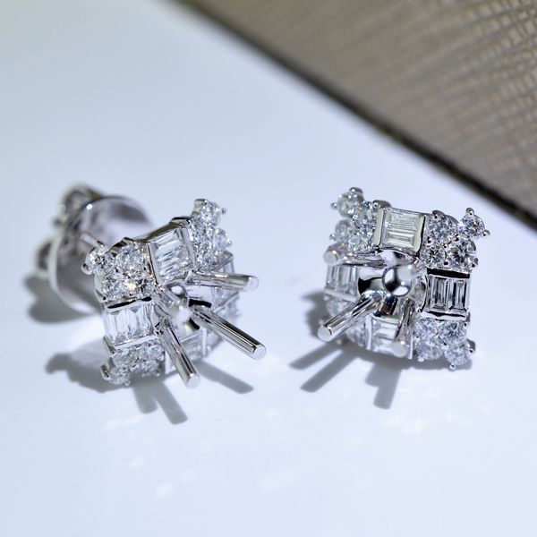  BAGUETTE DIAMOND EARRINGS 815 5.4MM (BÔNG TAI KIM CƯƠNG VUÔNG BAGUETTE 5.4LI) 