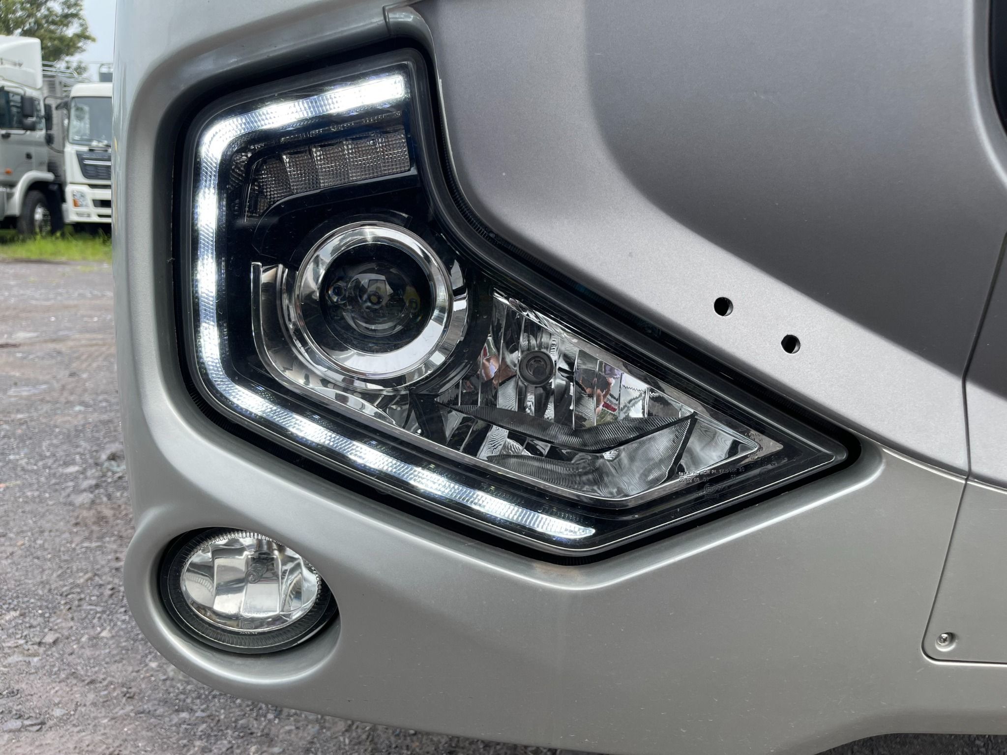 XE TẢI JAC A5 8 TẤN THÙNG MUI BẠT DÀI 9.6 MÉT