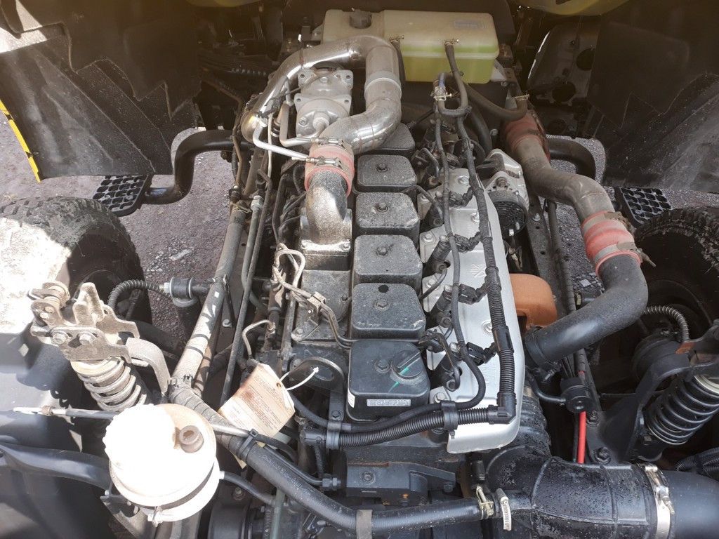 XE TẢI DONGFENG B180 9,1 TẤN THÙNG DÀI 7.5 MÉT