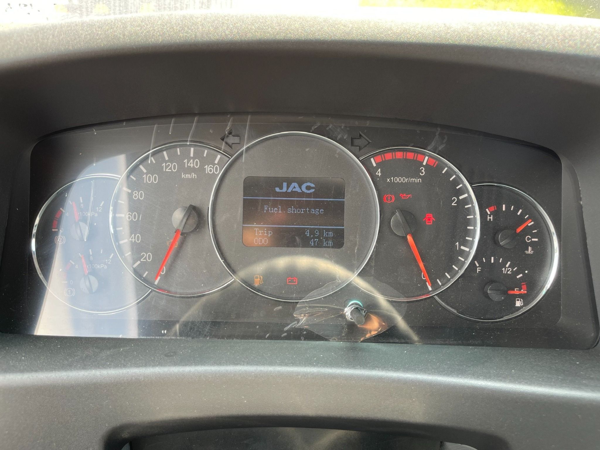 XE TẢI JAC N900s 9,4 TẤN THÙNG LỬNG 7 MÉT