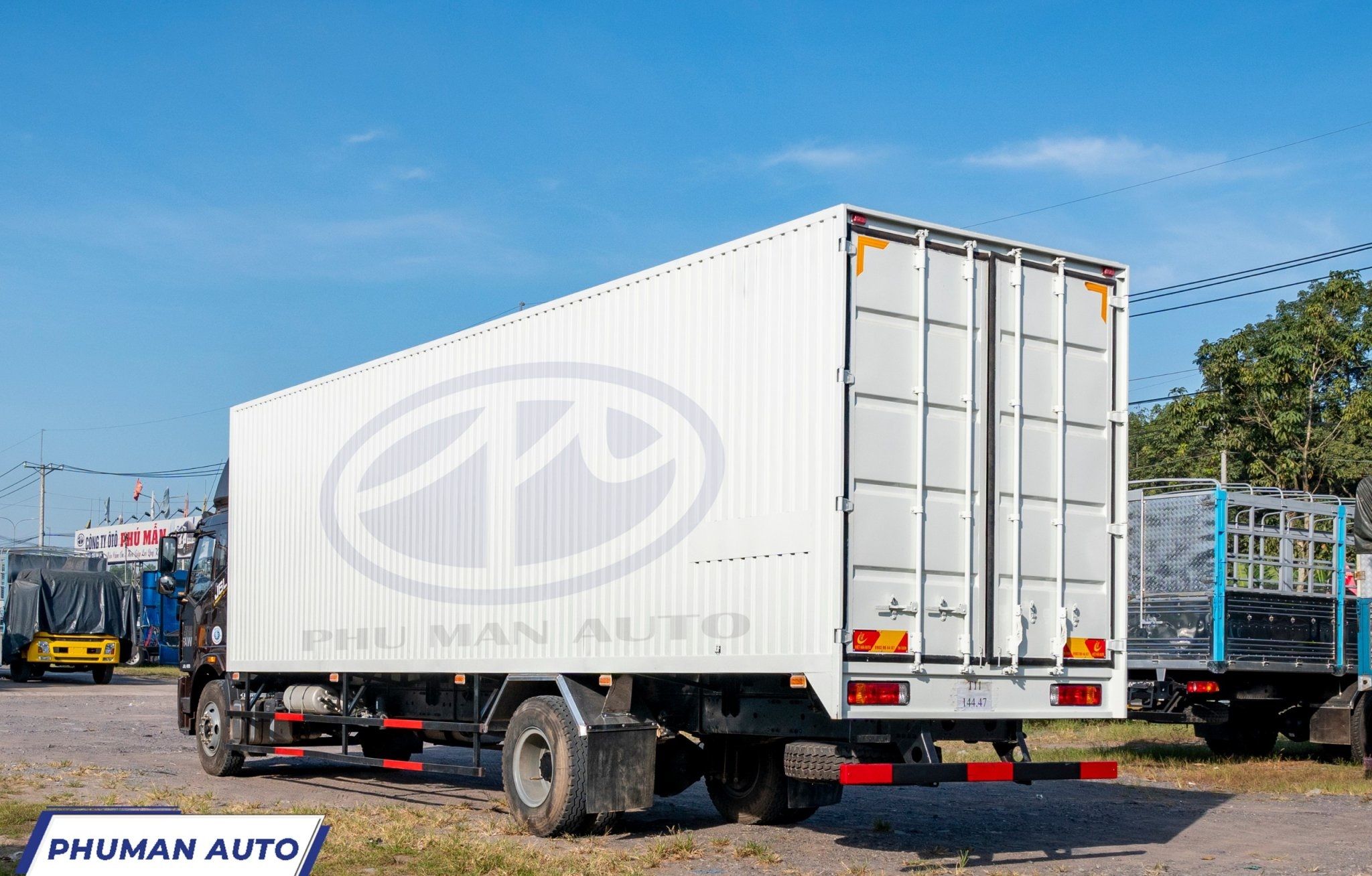 XE TẢI FAW J6L220 THÙNG CHỞ PALLET CHỨA CẤU KIỆN ĐIỆN TỬ