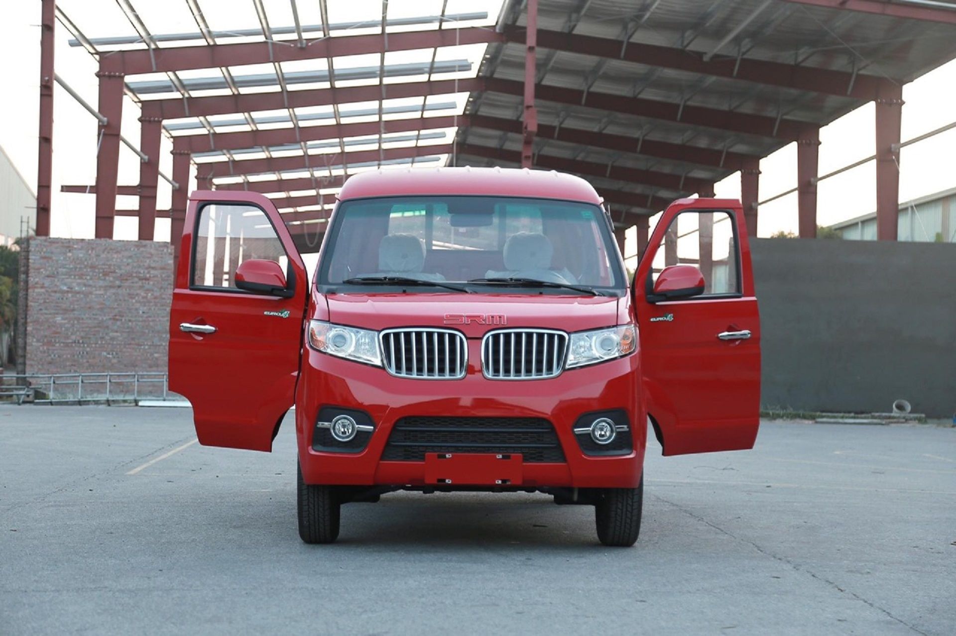 XE VAN SRM X30 2 CHỖ NGỒI 930KG KHÔNG CẤM GIỜ