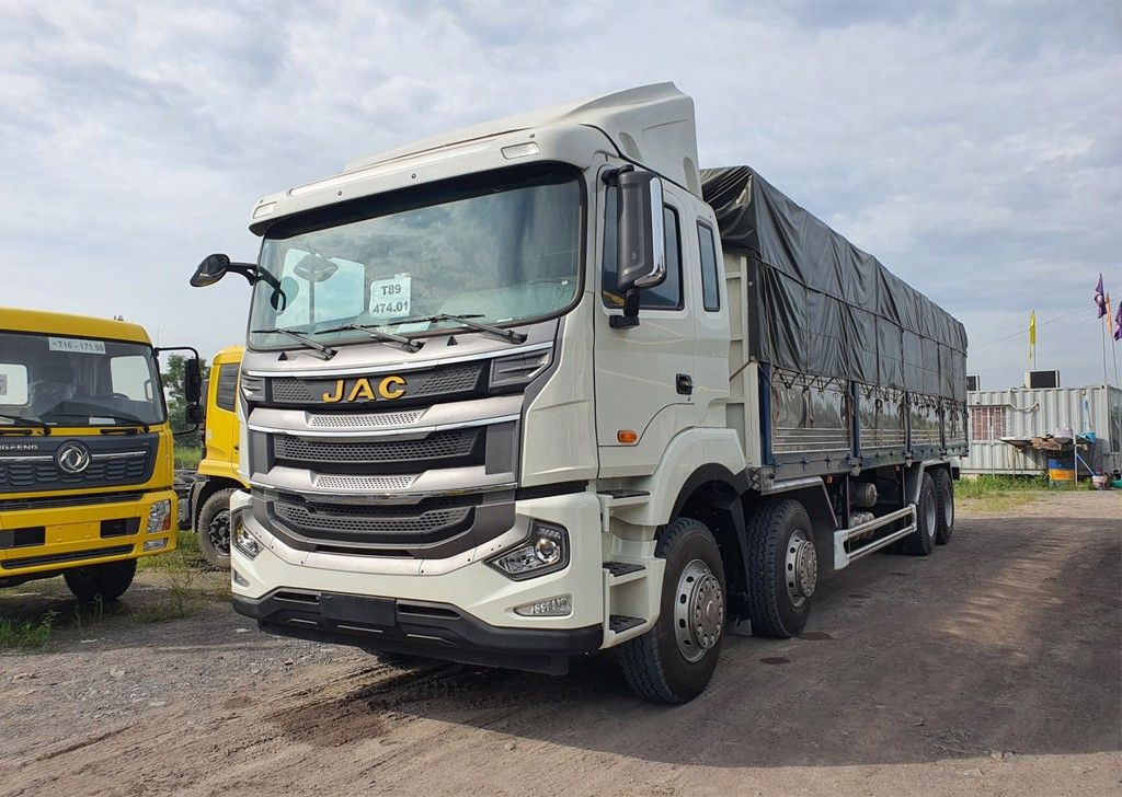 XE TẢI JAC A5 4 CHÂN 18 TẤN NHẬP KHẨU