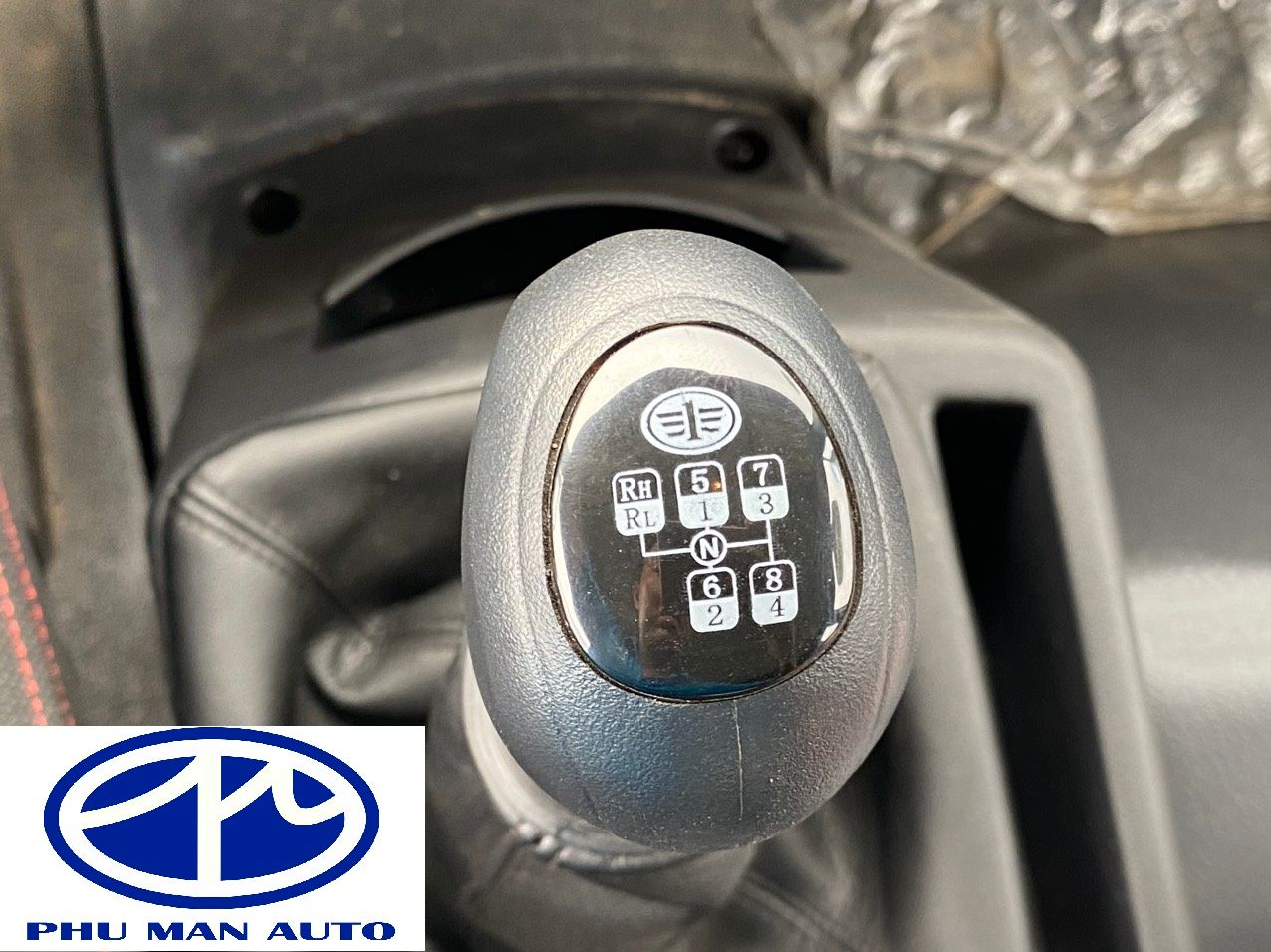 XE TẢI FAW 8 TẤN THÙNG DÀI 9M7 (FAW J6L220)