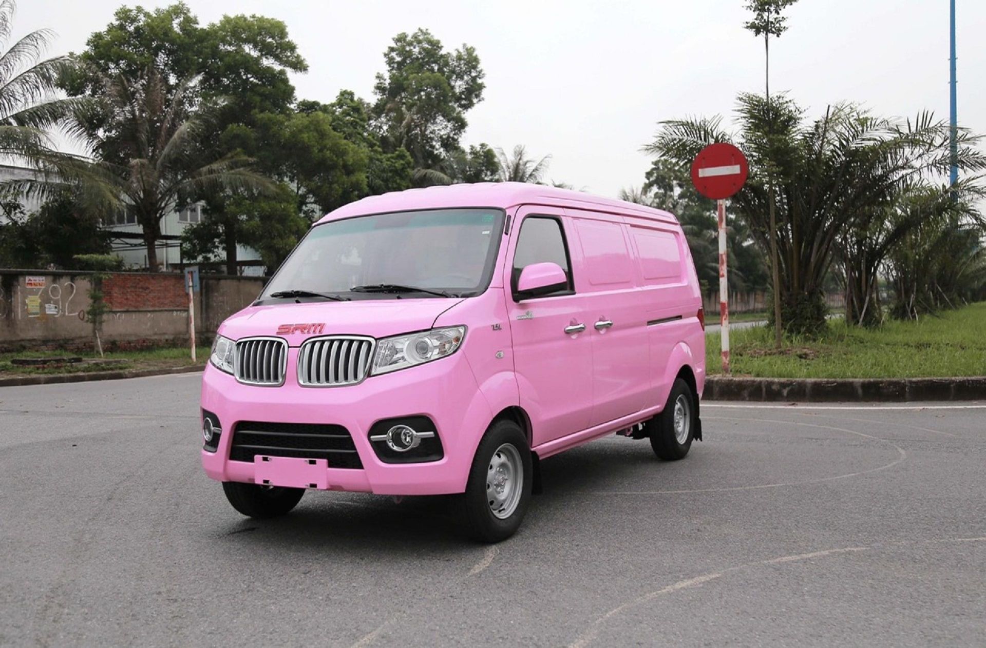 XE VAN SRM X30 2 CHỖ NGỒI 930KG KHÔNG CẤM GIỜ