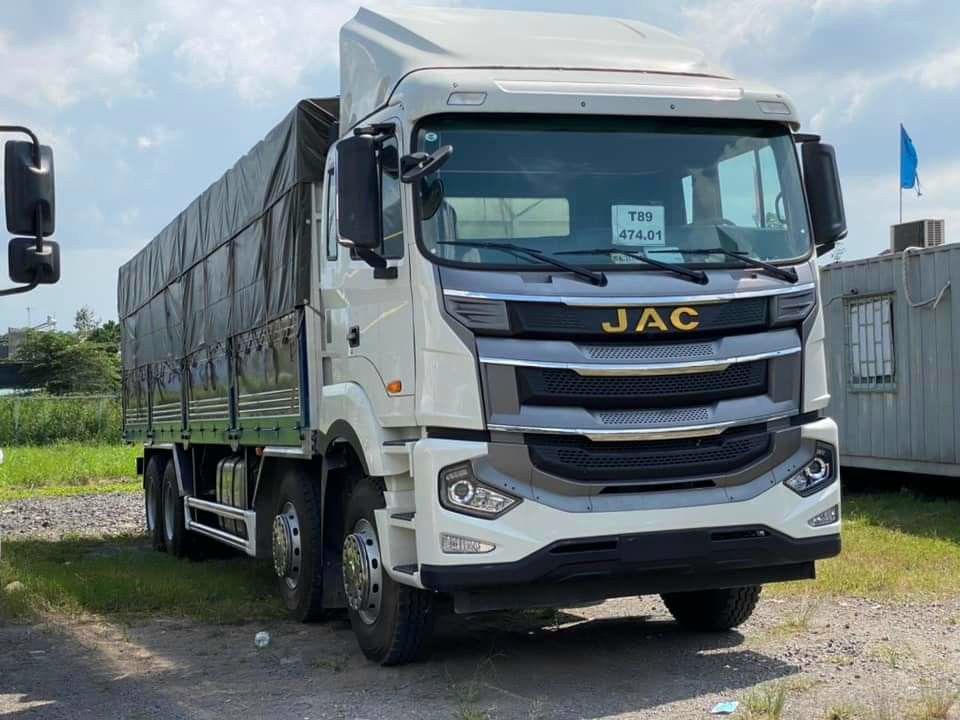 XE TẢI JAC A5 4 CHÂN 18 TẤN NHẬP KHẨU