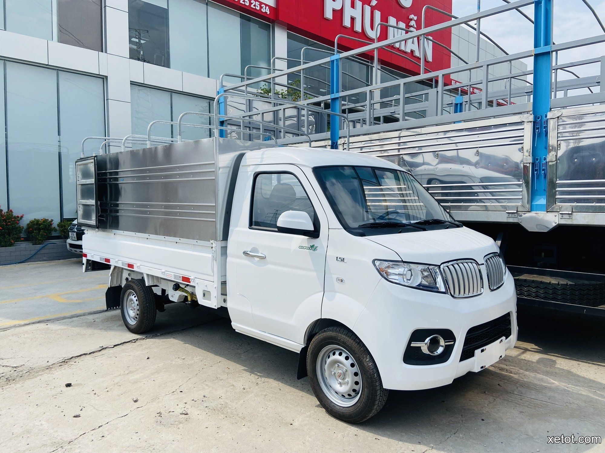 XE TẢI SRM T30 930KG THÙNG BẠT 2.9M
