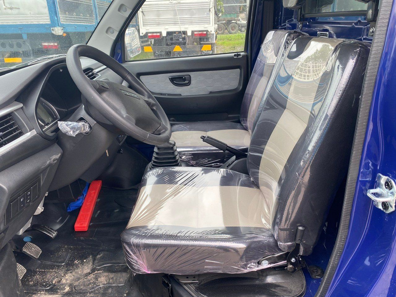 XE TẢI SRM K990 THÙNG KÍN CÁNH DƠI