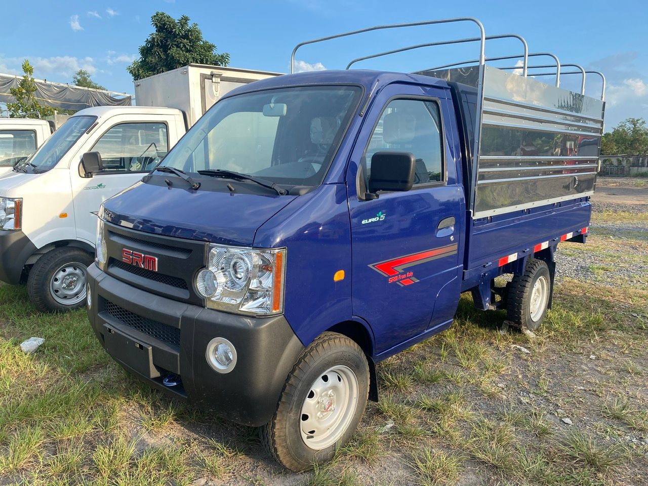 XE TẢI SRM 990KG THÙNG MUI BẠT