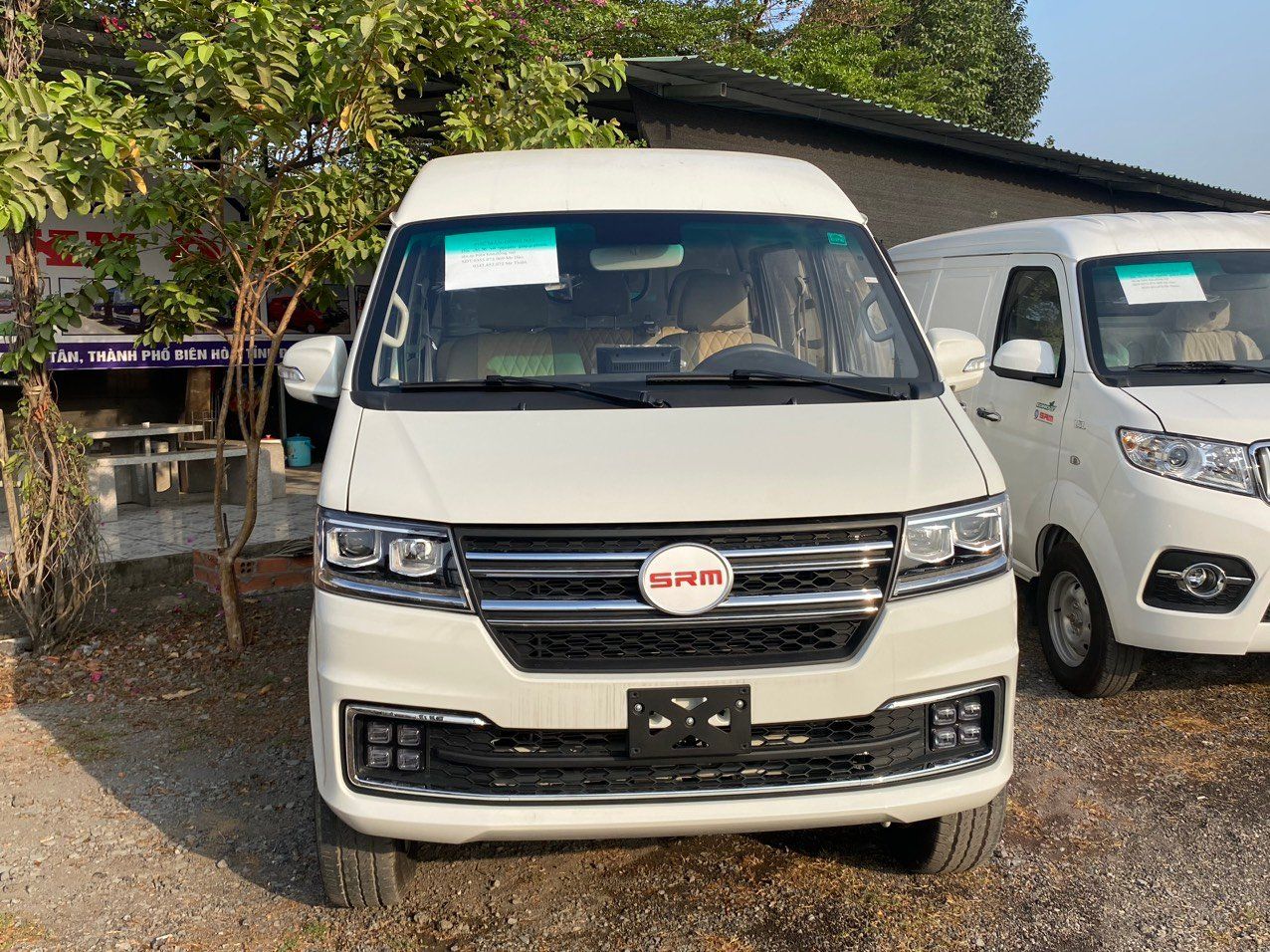 (New) XE VAN SRM868-V5 5 CHỖ NGỒI 760KG (TIỆN NGHI NHƯ XE HƠI)