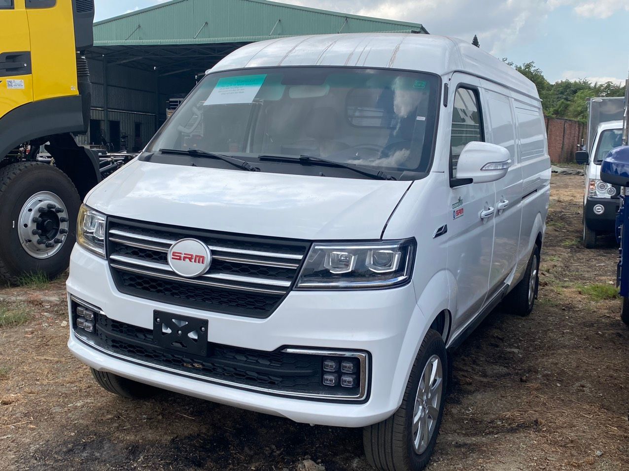 (New) XE VAN SRM 868 2 CHỖ NGỒI - 868KG THÙNG DÀI 2M5