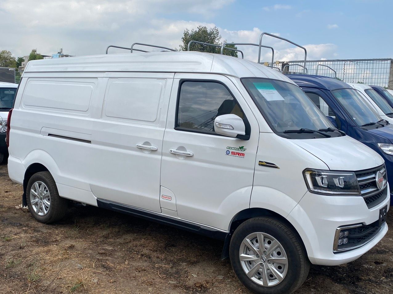 (New) XE VAN SRM 868 2 CHỖ NGỒI - 868KG THÙNG DÀI 2M5