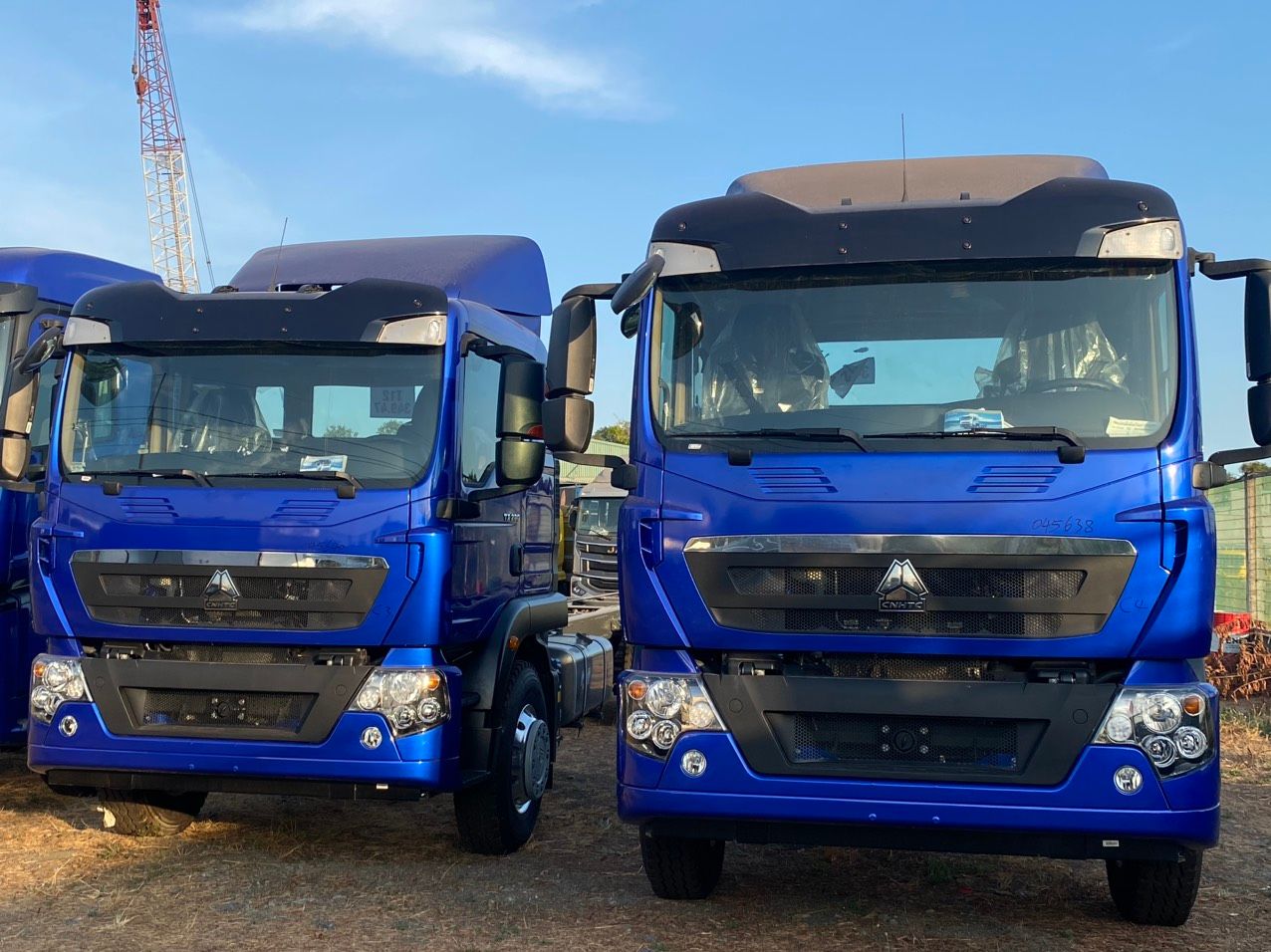 XE TẢI HOWO MAX 3 CHÂN 15 TẤN (6x2) MÁY MAN