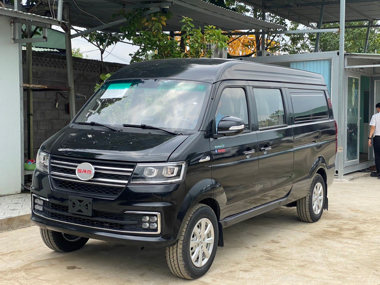 (New) XE VAN SRM868-V5 5 CHỖ NGỒI 760KG (TIỆN NGHI NHƯ XE HƠI)