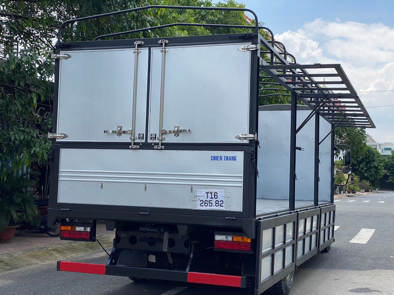 XE TẢI CHIẾN THẮNG 8.1 TẤN THÙNG DÀI 6.2M (MÁY WEICHAI)