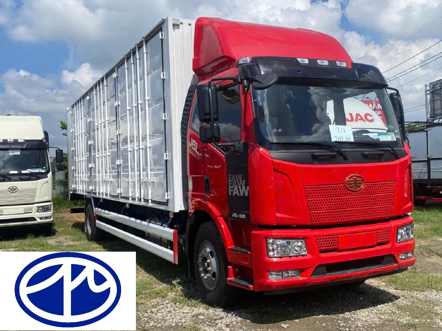 (Hot) XE TẢI FAW 8 TẤN THÙNG KÍN CONTAINER 3 CỬA HÔNG CAO 2M52 (FAW J6L220)