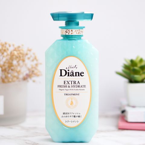 Moist Diane Extra Fresh & Hydrate Treatment 450ml