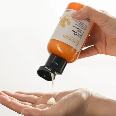 Cocoon Sữa rửa mặt nghệ Hưng Yên Turmeric Cleanser 140ml