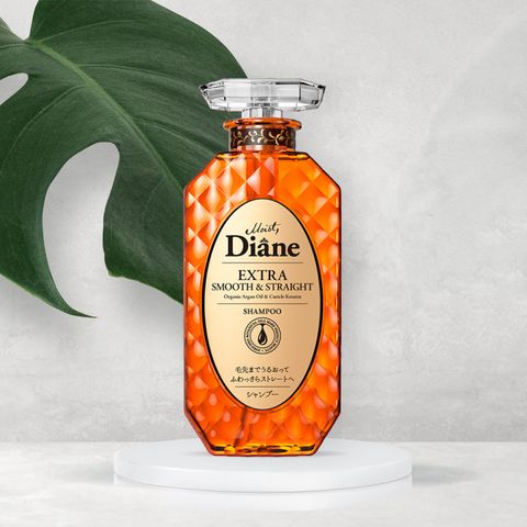 Moist Diane Extra Smooth & Straight Shampoo 450ml